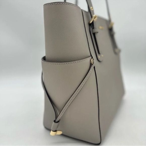 Michael Kors Voyager Tote Bag Pearl Grey - Picture 6 of 11